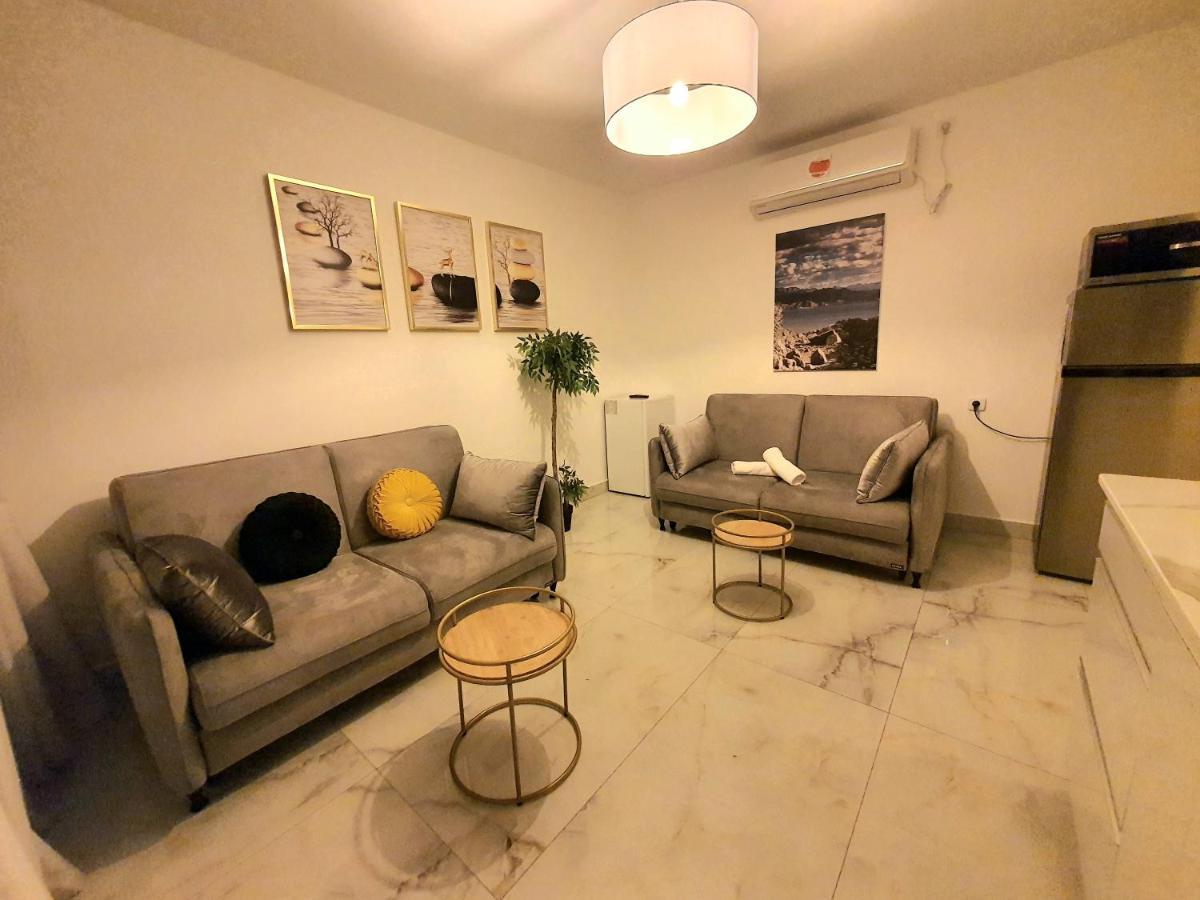 Barak Royal Suites Vip 134 - חמש דקות מהים ומהטיילת Eilat Exteriör bild